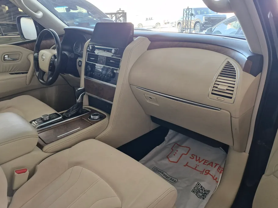 2022 Nissan Patrol SE 