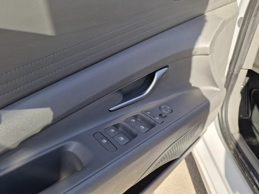 2023 Hyundai Elantra Fleet 