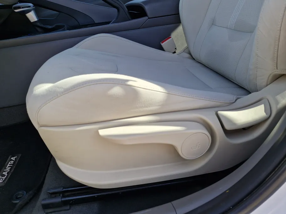 2023 Hyundai Elantra Fleet 