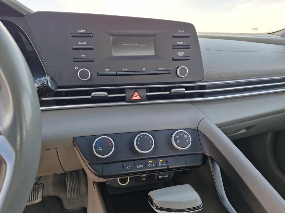 2023 Hyundai Elantra Fleet 