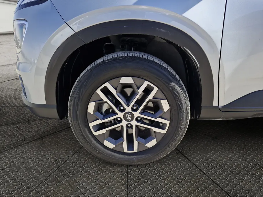 2024 Hyundai Venue Smart 