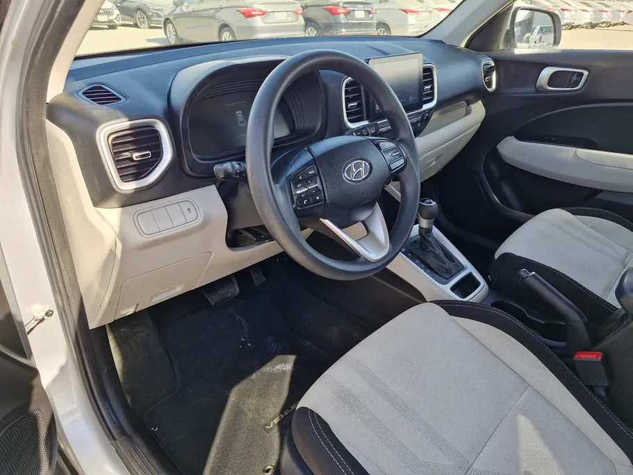 2024 Hyundai Venue Smart 