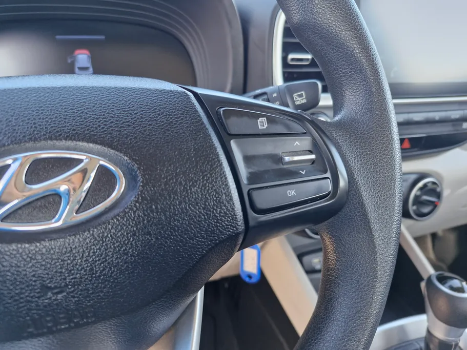 2024 Hyundai Venue Smart 