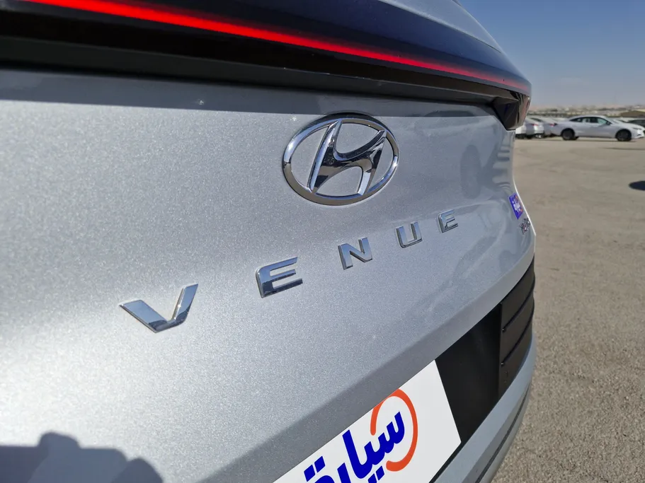 2024 Hyundai Venue Smart 