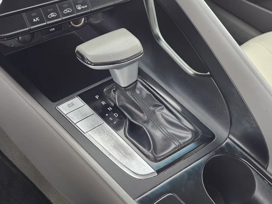 2023 Hyundai Elantra Fleet 