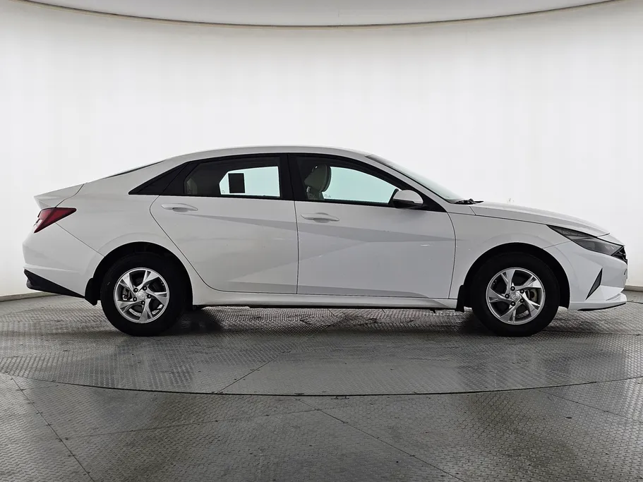 2023 Hyundai Elantra Fleet 