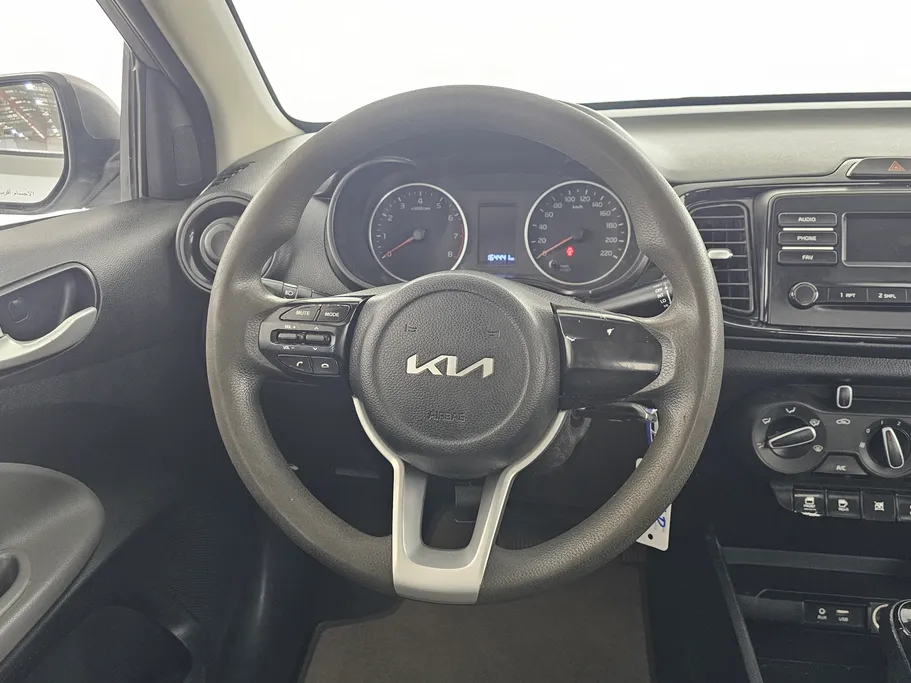 2022 Kia Pegas LX 