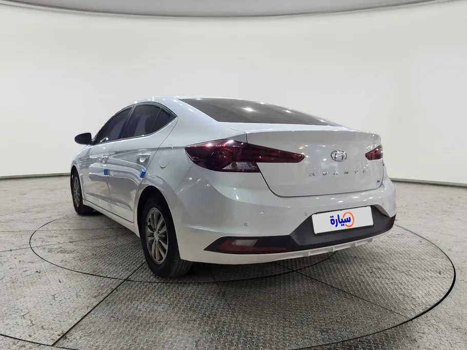 هيونداي أفانتي  2020 