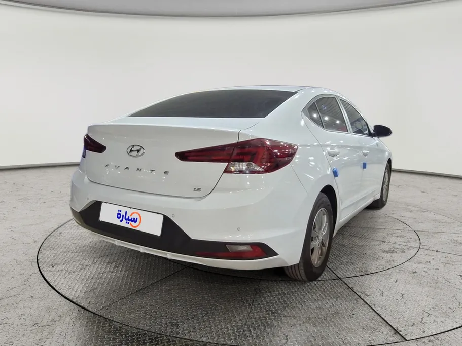 هيونداي أفانتي  2020 