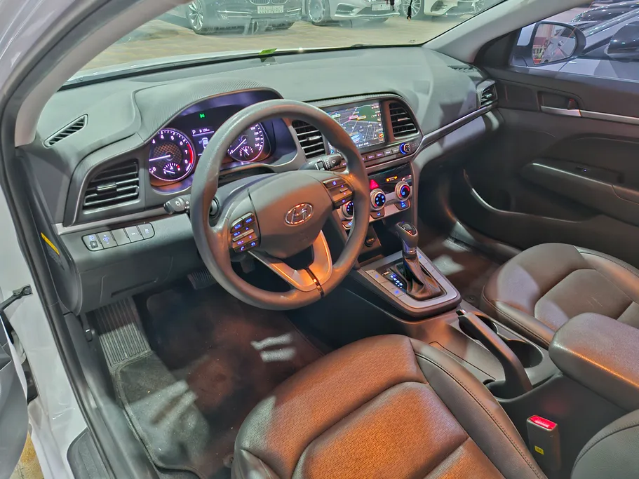 هيونداي أفانتي  2020 