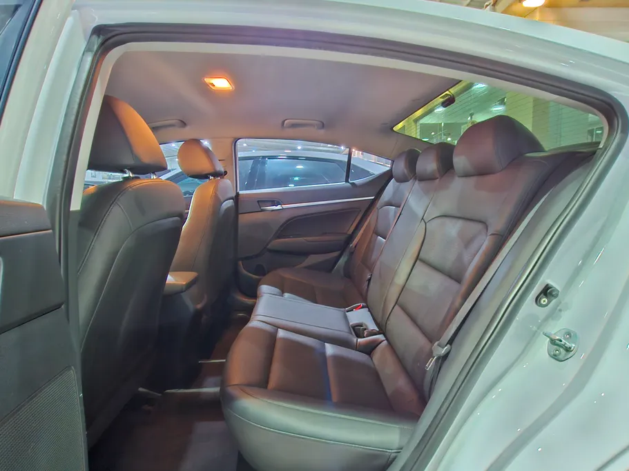 هيونداي أفانتي  2020 