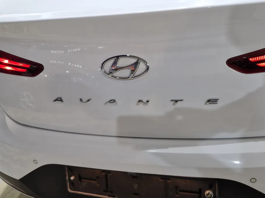 هيونداي أفانتي  2020 