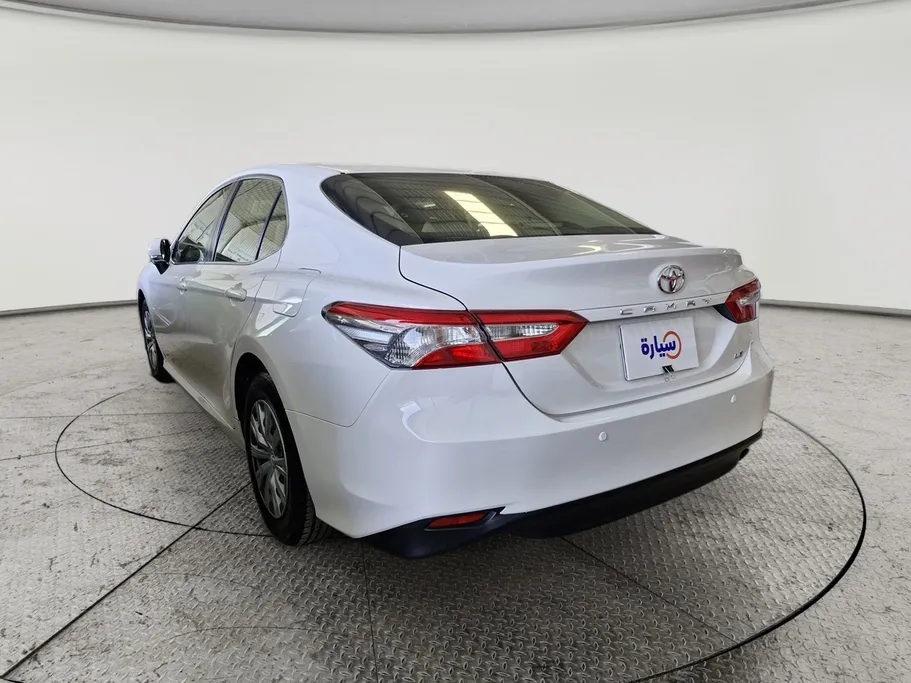 تويوتا كامري LE 2019 