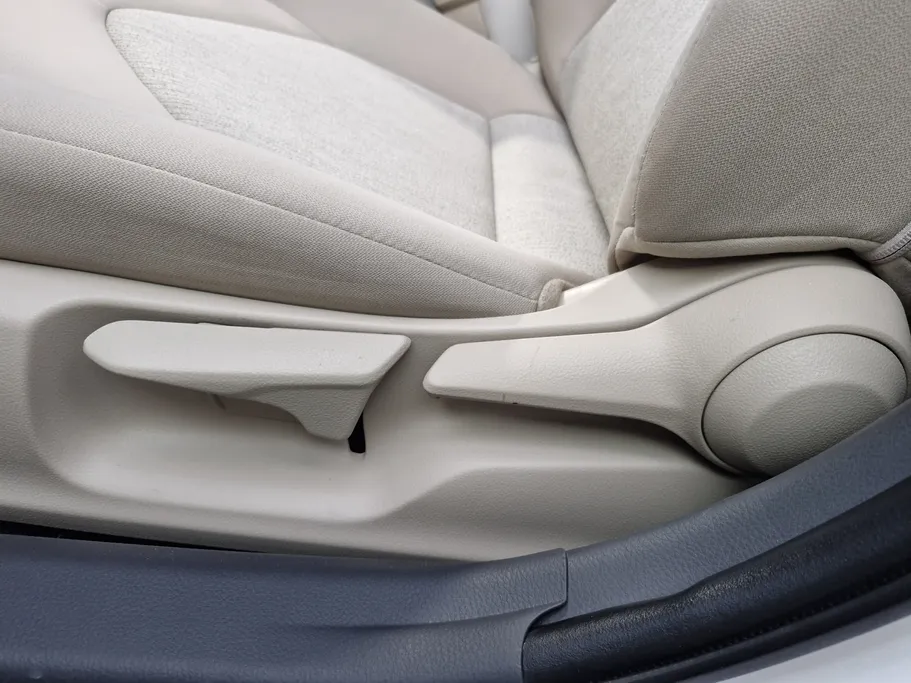 تويوتا كامري LE 2019 