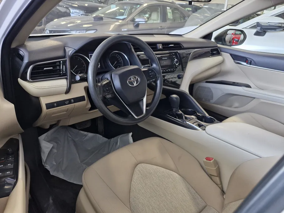 تويوتا كامري LE 2019 