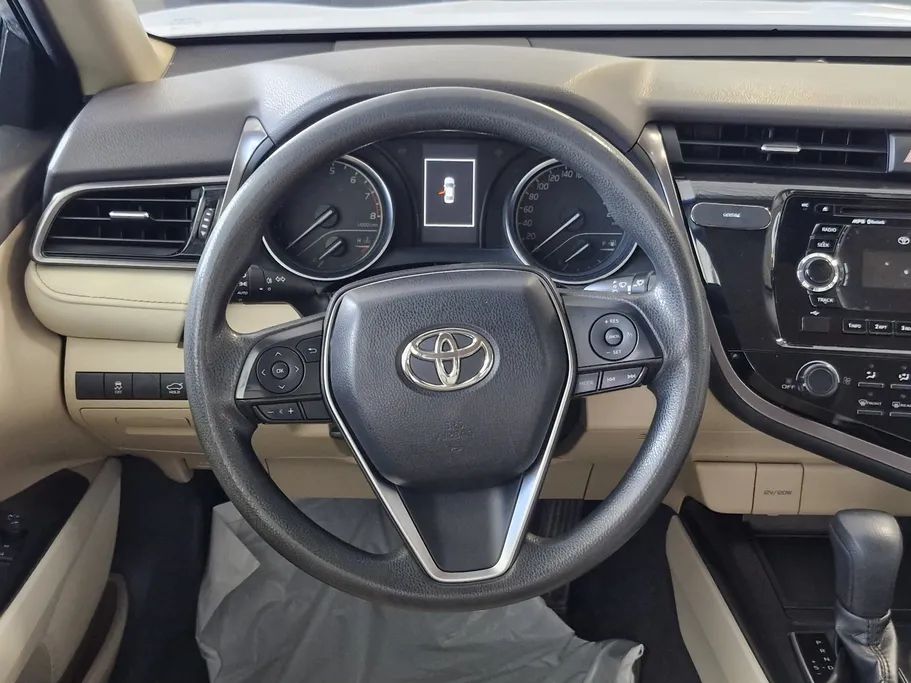 تويوتا كامري LE 2019 