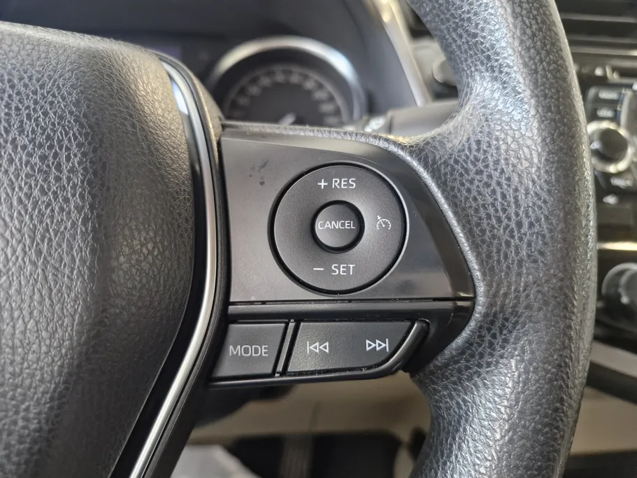 تويوتا كامري LE 2019 