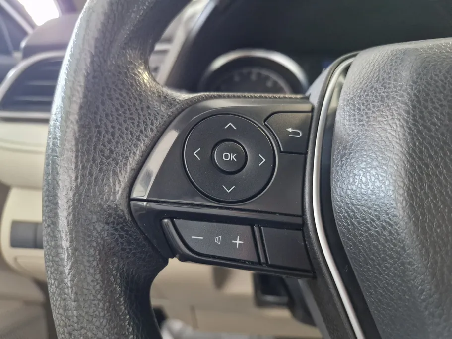 تويوتا كامري LE 2019 