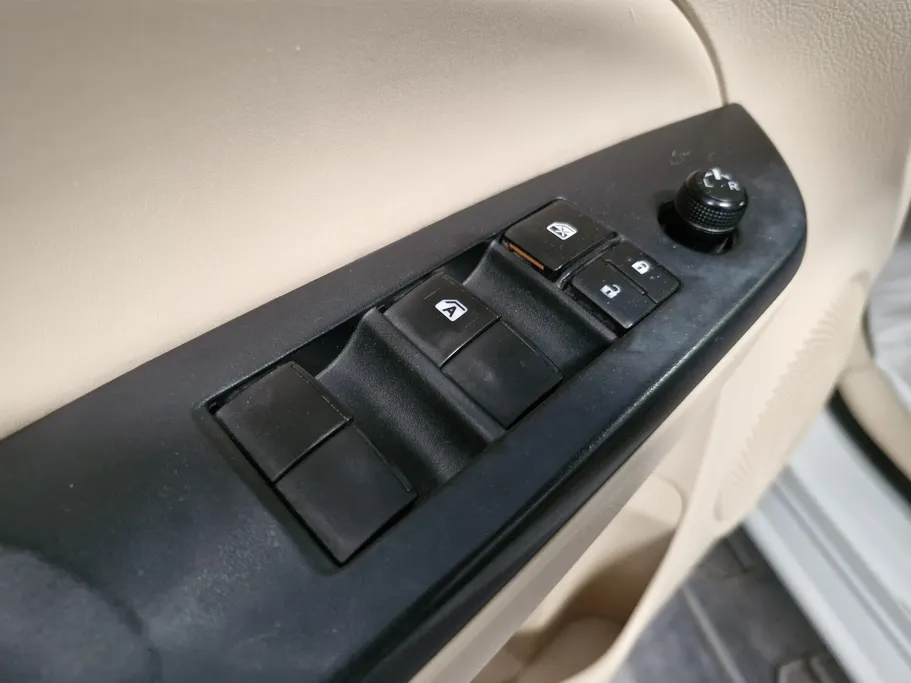 تويوتا يارس Y 2020 