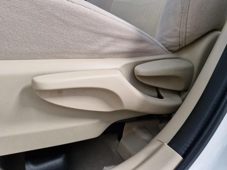 تويوتا يارس Y 2020 