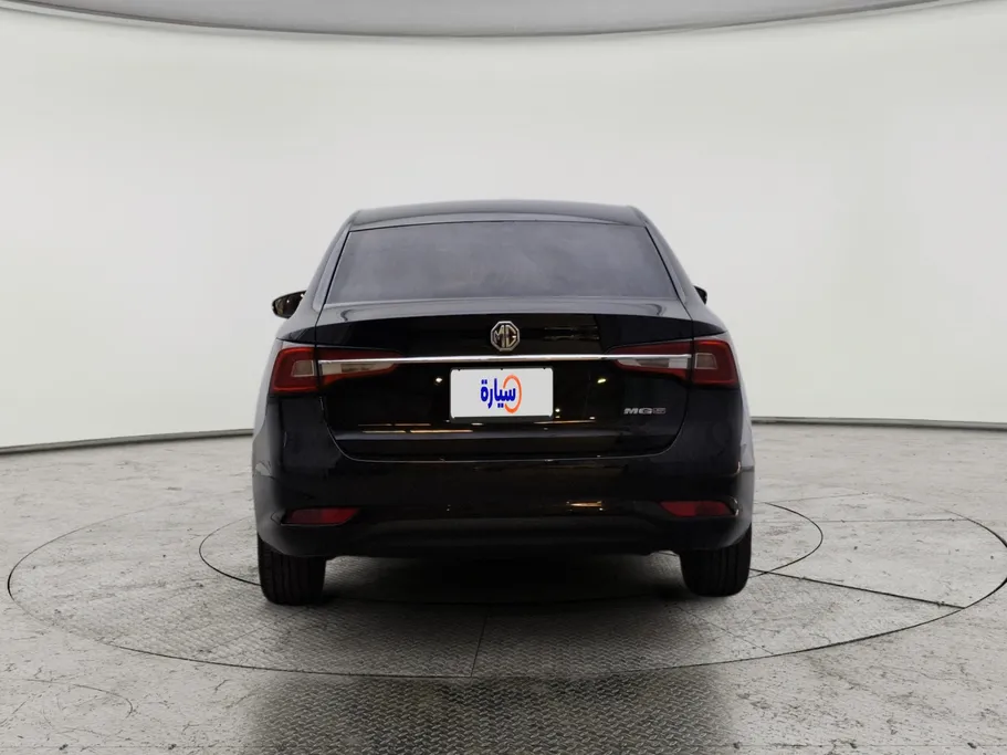 ام جي 5 STD 2023 