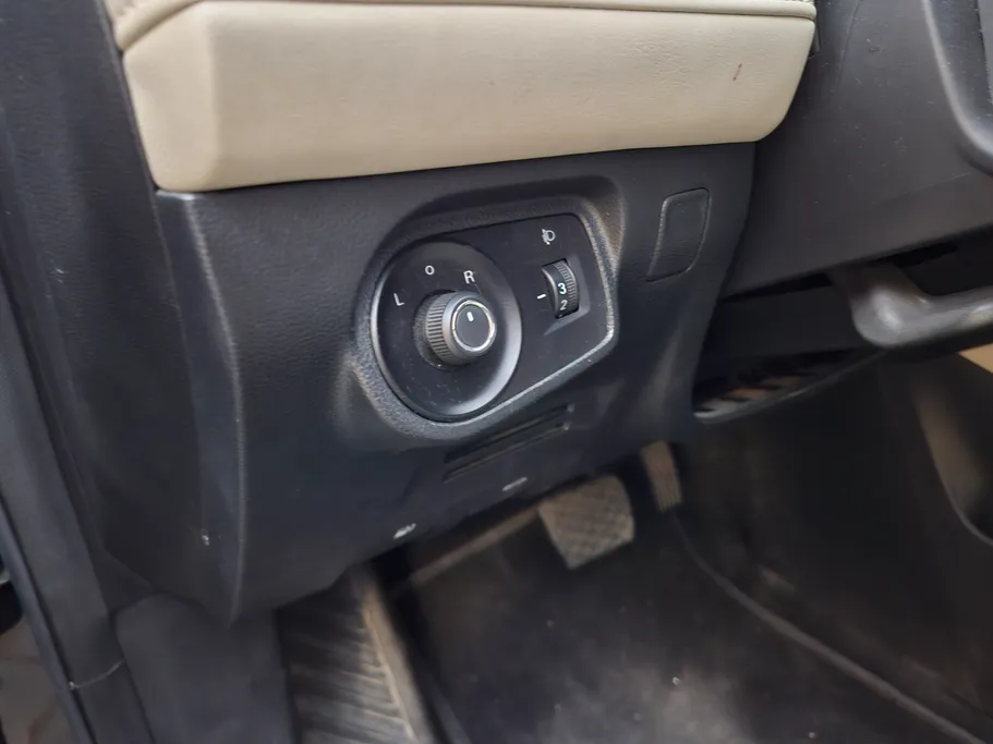 ام جي 5 STD 2023 