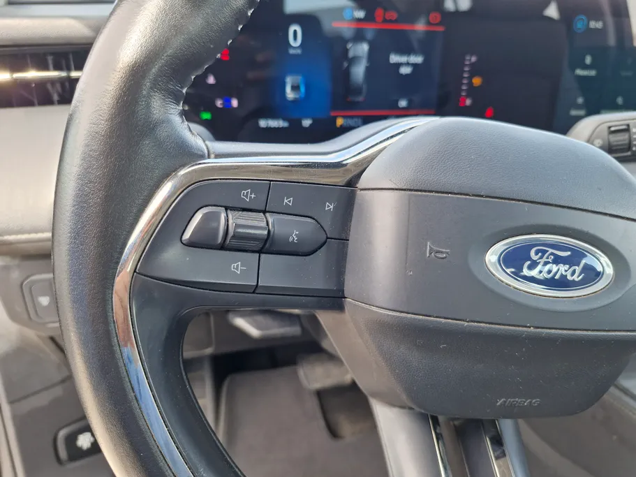 2023 Ford Taurus Ambiente New Shape 