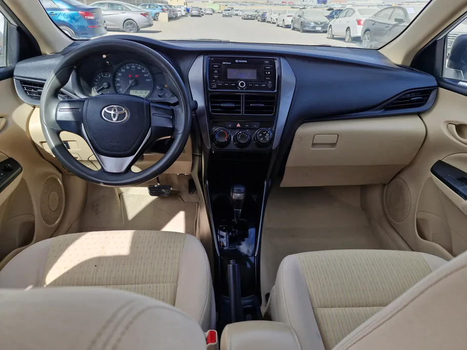 2021 Toyota Yaris  Y 