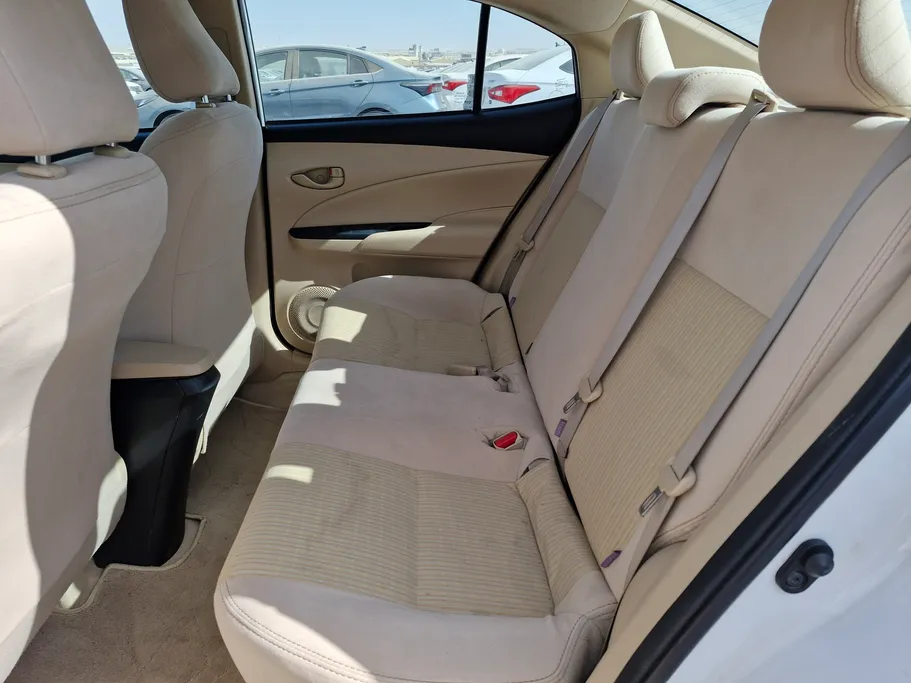 2021 Toyota Yaris  Y 