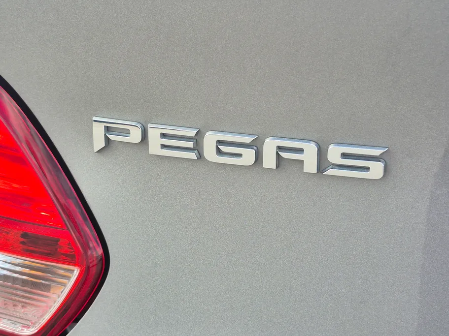 2022 Kia Pegas EX 