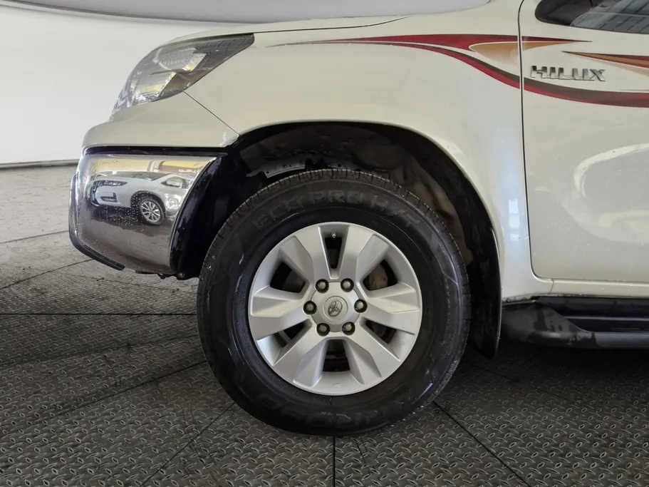 تويوتا هايلكس GLX.S 2019 