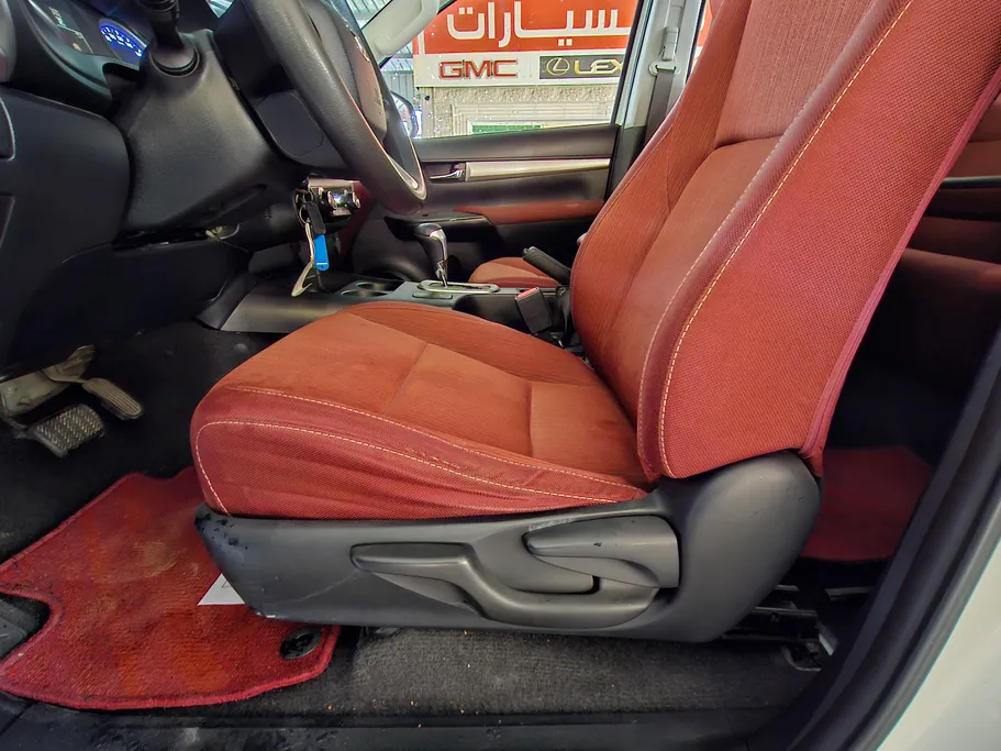 تويوتا هايلكس GLX.S 2019 