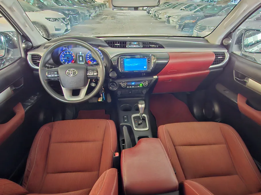 تويوتا هايلكس GLX.S 2019 