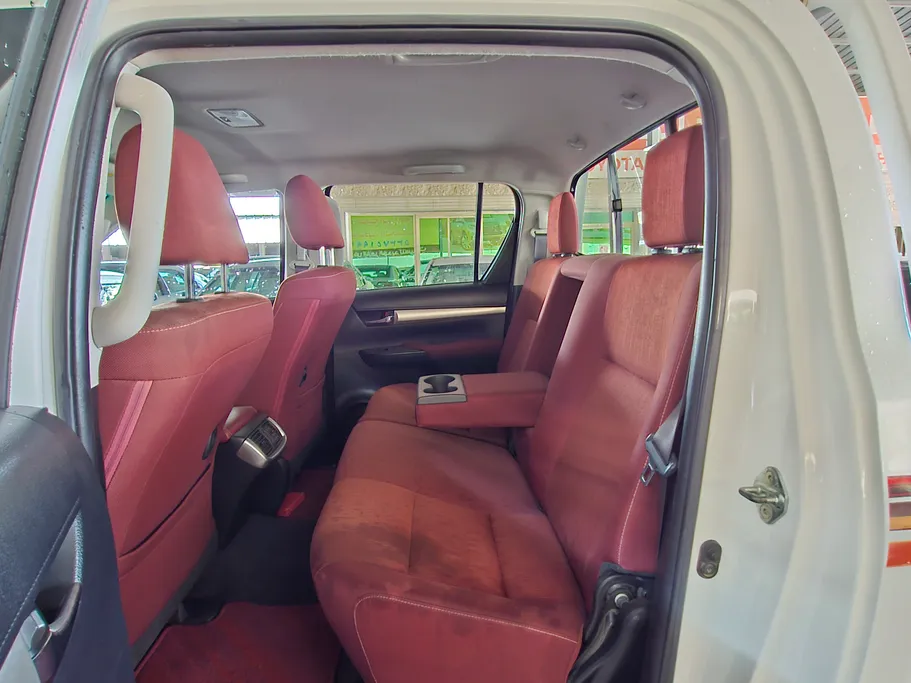 تويوتا هايلكس GLX.S 2019 