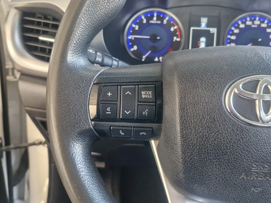 تويوتا هايلكس GLX.S 2019 