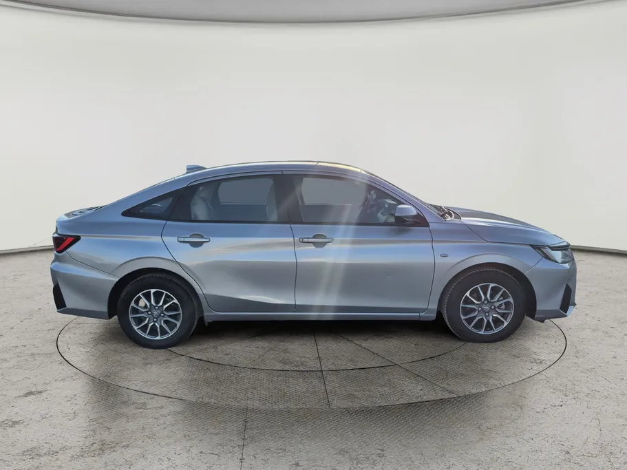 تويوتا يارس Y 2023 