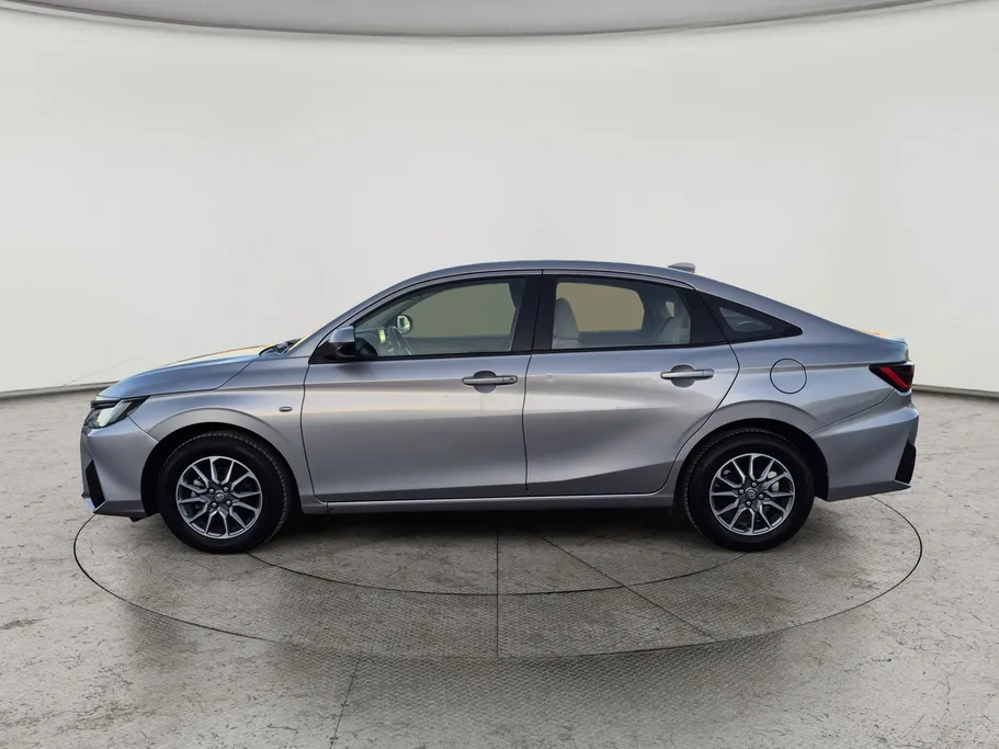 تويوتا يارس Y 2023 