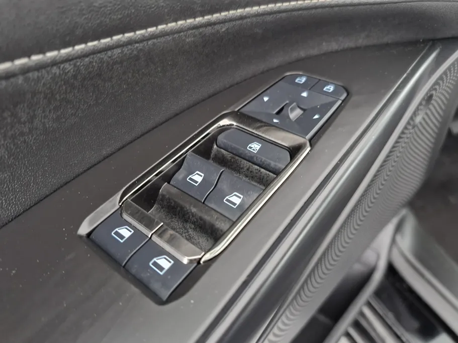 2023 Ford Taurus Ambiente New Shape 