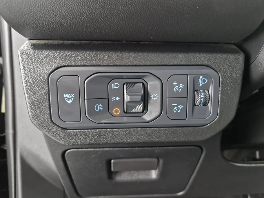 2023 Ford Taurus Ambiente New Shape 