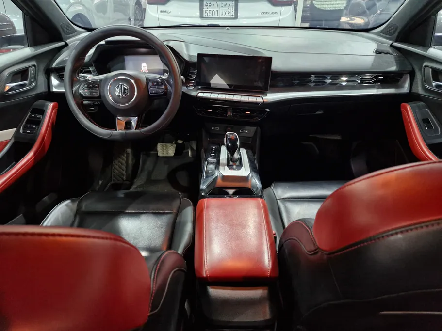 ام جي جي تي LUX 2023 