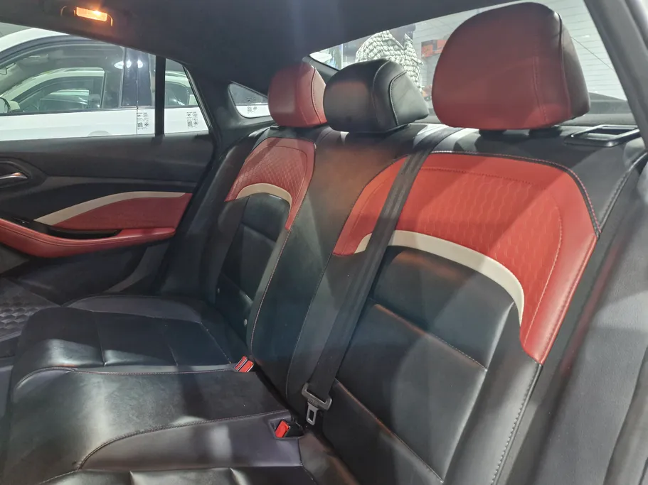 ام جي جي تي LUX 2023 