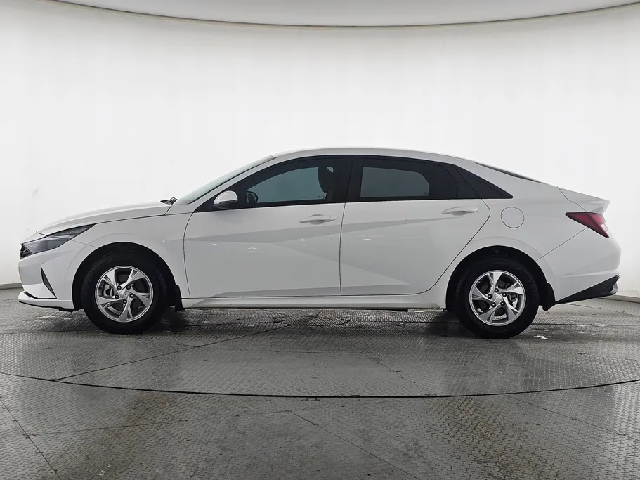 2021 Hyundai Elantra Fleet 