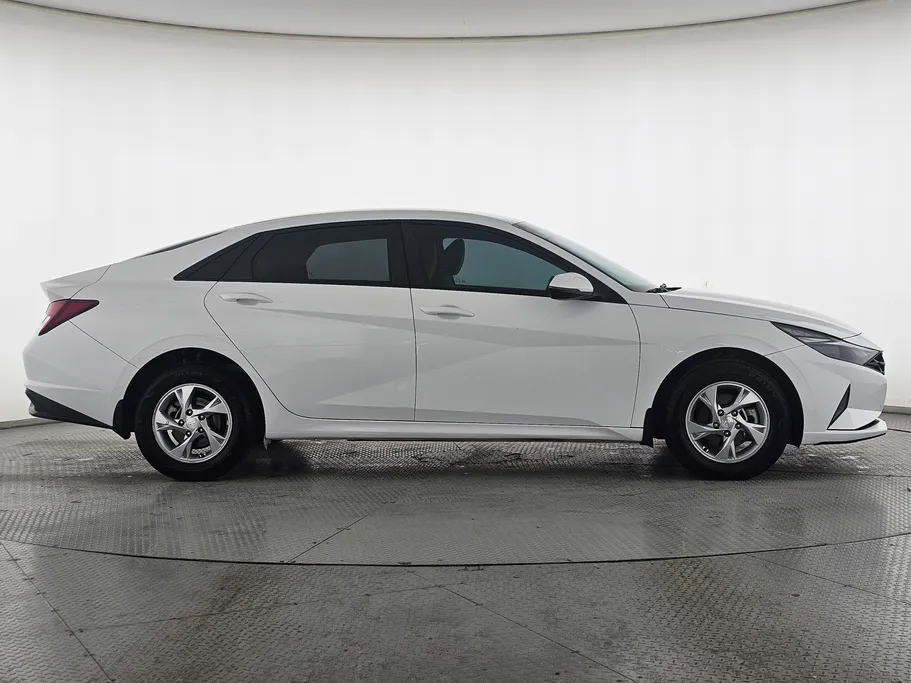 2021 Hyundai Elantra Fleet 