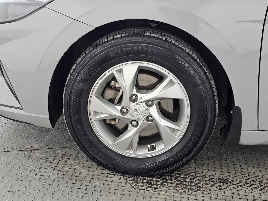 2023 Hyundai Elantra Fleet 