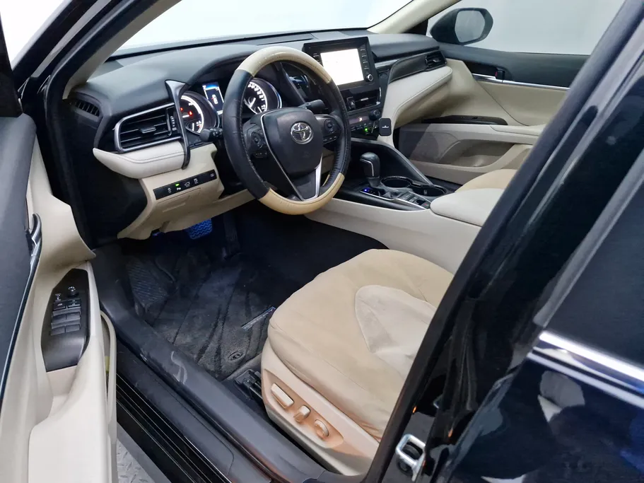 تويوتا كامري GLE HEV  2024 