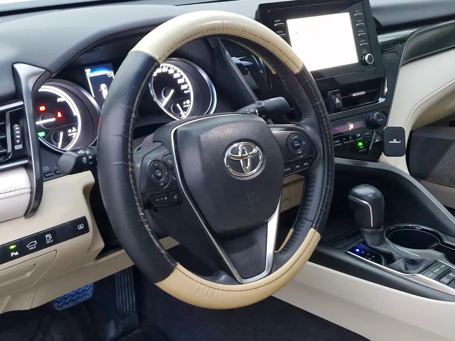 تويوتا كامري GLE HEV  2024 