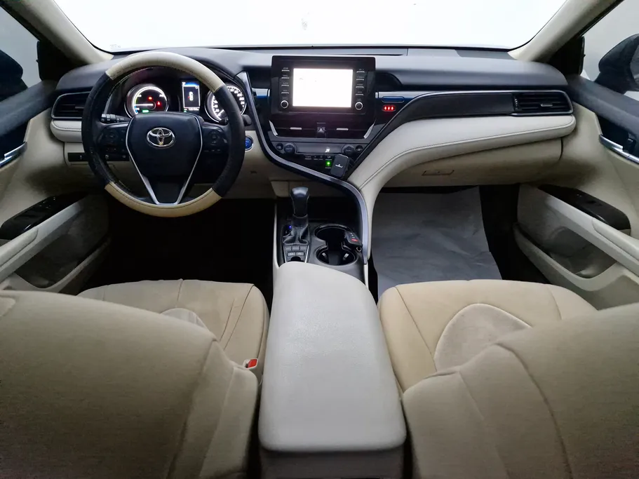 تويوتا كامري GLE HEV  2024 