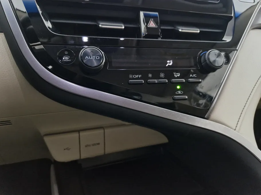 تويوتا كامري GLE 2024 