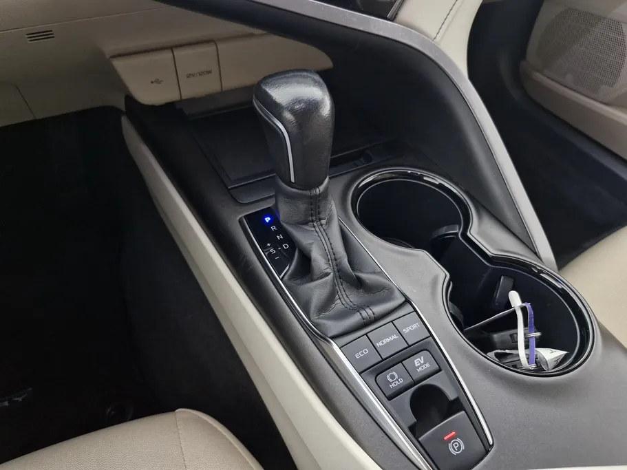 تويوتا كامري GLE 2024 