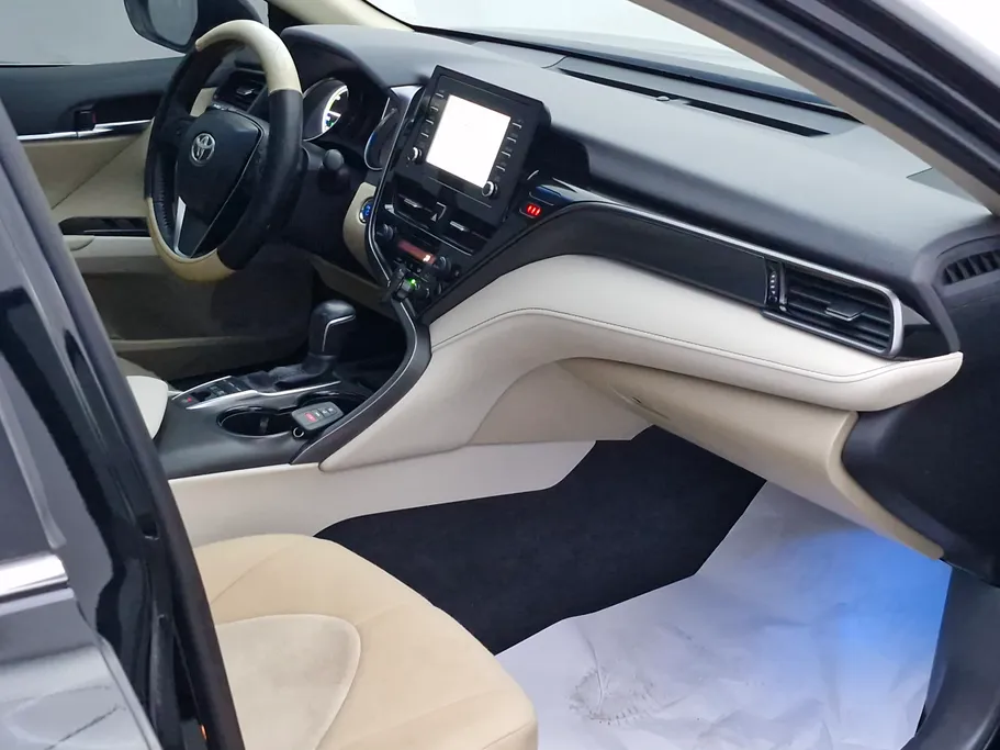 تويوتا كامري GLE HEV  2024 